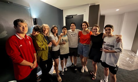 Після відмови співати свій гімн і втечі кількох спортсменок жіноча футбольна команда з Ірану покинула Австралію