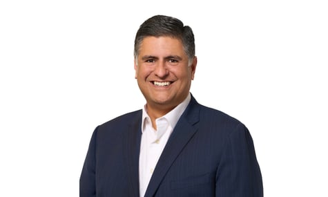 Ексрадник Трампа, який радив Україні зосередитися «на мирі, а не землях», став консультантом «Лукойлу» — Politico