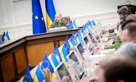 Правительство предлагает «коренные изменения» в работе госрезерва — Шмыгаль