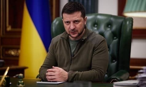 Украина пока не может начать контрнаступление из-за нехватки техники и боеприпасов — Зеленский