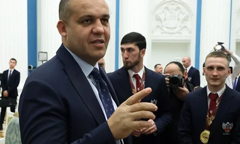 Умар Кремльов