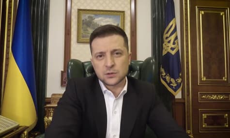 Зеленский пригрозил санкциями за бизнес с оккупированными территориями