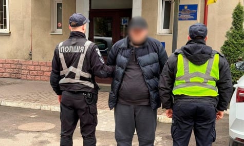 Нападником на військового ТЦК у Львові, виявився інспектор Львівської митниці. Його затримала поліція (ДОПОВНЕНО)