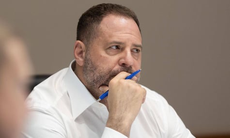 НАБУ може готувати другу підозру Андрію Єрмаку, досліджує речі з квартири Міндіча — ZN.UA