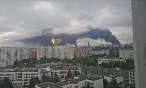 Москва під ударом. Десятки безпілотників атакували НПЗ, спалахнула пожежа (ВІДЕО)