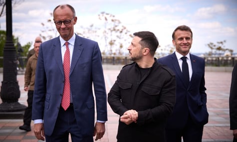 Мерц та Макрон попередили Зеленського, що США можуть «зрадити» Україну і Європу — Spiegel