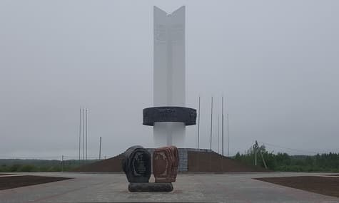 У прикордонному селі на Чернігівщині хочуть прибрати пам'ятник на честь «дружби» України, Білорусі та росії