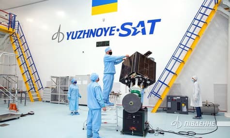 С украинским спутником «Січ 2-30» установили связь, все бортовые системы работают в штатном режиме