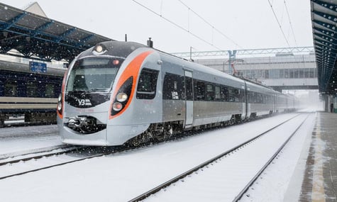 Безплатні 3000 км Україною: за місяць українці отримали 80 тисяч квитків на потяги