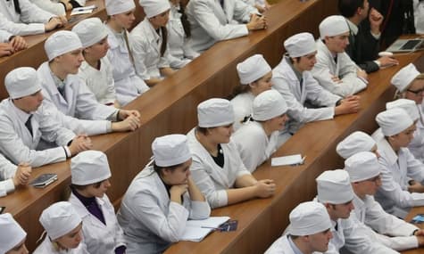 У 2019 абітурієнти-медики складатимуть фізику або математику — МОЗ затвердив нові умови вступу