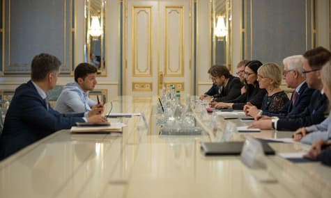 Зеленський сподівається на продовження санкцій Заходу проти РФ до повернення окупованих територій