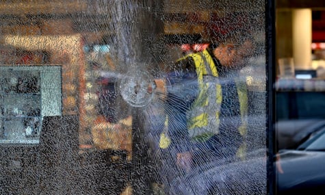 Теракт у Києві. Мати пораненого хлопчика не загинула, перебуває в лікарні — КМДА