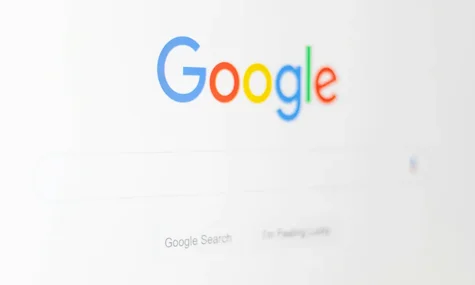Видавець Rolling Stone та Variety подав до суду на Google через функцію «Огляд від ШІ»