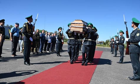 Останки першого голови ОУН Коновальця повернули до України