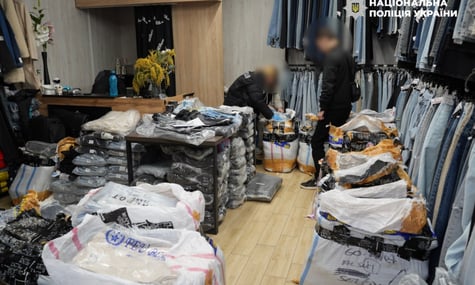 Правоохоронці провели обшуки у підозрюваних