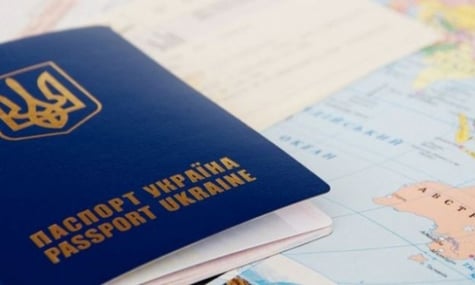 Як українцям без паспорта України виїхати з окупації? Міграційна служба дала відповідь