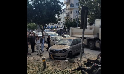 Уламки іранської ракети впали за 30 метрів від посольства України в Ізраїлі — МЗС