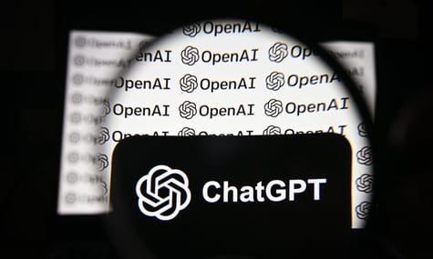 В інтернеті знайшли листування користувачів із ChatGPT. В OpenAI пояснили, чому так сталося