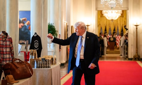 «Мелоді» замість «Меланія». Трамп заявив, що домовився з військовими, щоб його пости не зазнавали автовиправлень