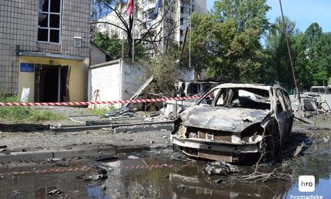 Наслідки російського обстрілу у Подільському районі Києва, 2 червня 2026 року