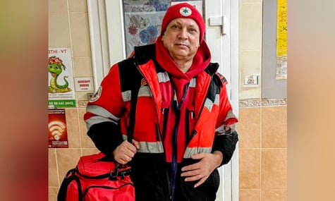 «У всьому величезному місті загинув саме Сергій». Медика з Херсонщини вбив повторний російський удар дронами