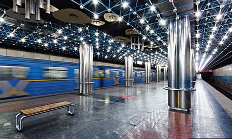 Ukraine's Cabinet Suspends Subway, Interregional Transport Operation