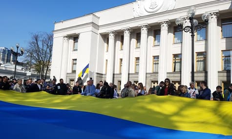 Рада приняла закон о языке: что он предусматривает?
