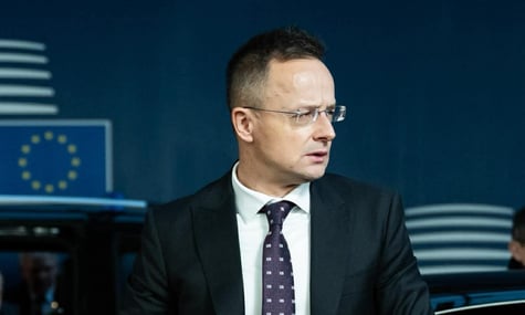 «Серйозна атака на Угорщину». Орбан обурився через «прослуховування» Сіярто, якого викрили на зливанні росії даних із засідань ЄС