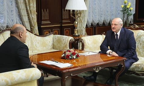 Лукашенко заявив, що Меркель збрехала про отруєння Навального. Несіть діду пігулки