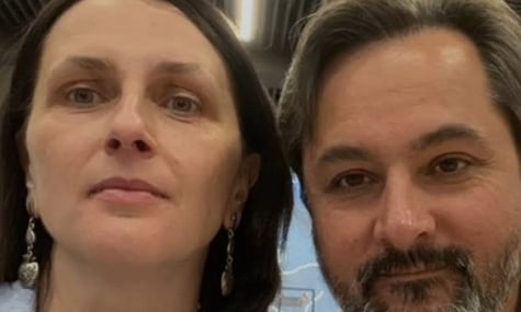 Дружина режисера Білоуса каже, що йому хочуть «помститися» за дії інших: Він не має відповідати за чиїсь психотравми