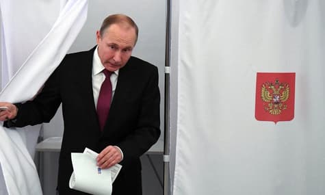 У Росії вирішили по-новому рахувати рейтинг Путіна: вчора було 31,7%, а сьогодні — 72,3%