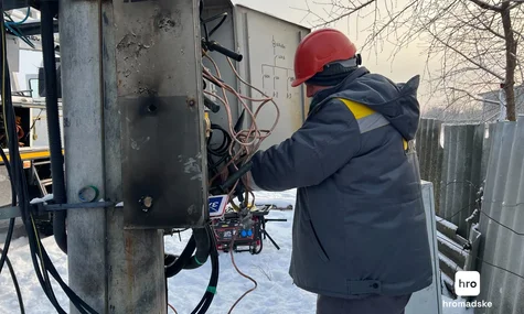 Робітникам аварійних бригад доплатять по 20 тисяч гривень — Зеленський