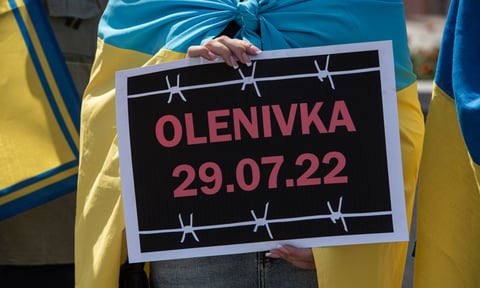 Наймасовіша страта полонених. Що відбувається зі справою Оленівки після чотирьох років розслідування?
