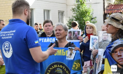У пошуках дива на обміні полоненими (ФОТО)