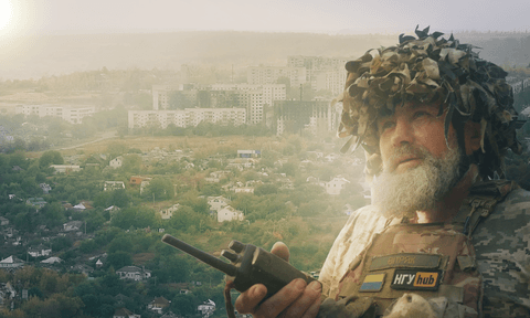 «Зранку ти перевірив будівлю — нікого немає, а по обіді ворог уже там закріпився». Репортаж із Куп’янська, який повторно окуповують росіяни