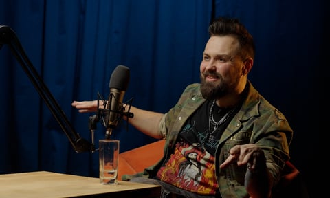 Про відродження «Мертвого півня», книгу про «Братів Гадюкіних», дует із Христиною Соловій і хмільну поезію: Юрій Рокецький