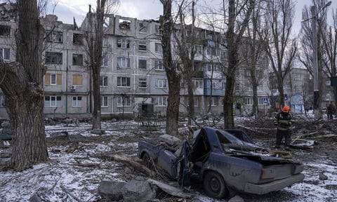 Illustrative photo. Rescuers dismantle the rubble of a residential building destroyed by a Russian missile in Pokrovsk, February 15, 2023