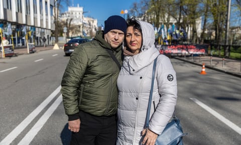 Став нижчим на 4 сантиметри від знущань, мав опухлі ноги, зламані ребра, їв із собачої миски. Три роки полону захисника ЧАЕС
