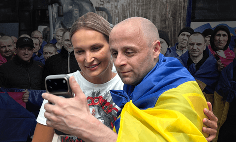 «Шлях родин іноді навіть важчий, ніж у хлопців у полоні». Мама трьох дітей, дружина військового й керівниця Коордштабу