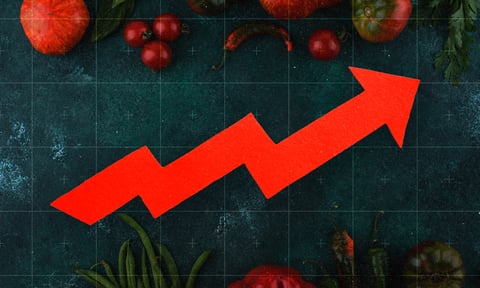 Чому дорожчають овочі та ковбаса і чого чекати далі?