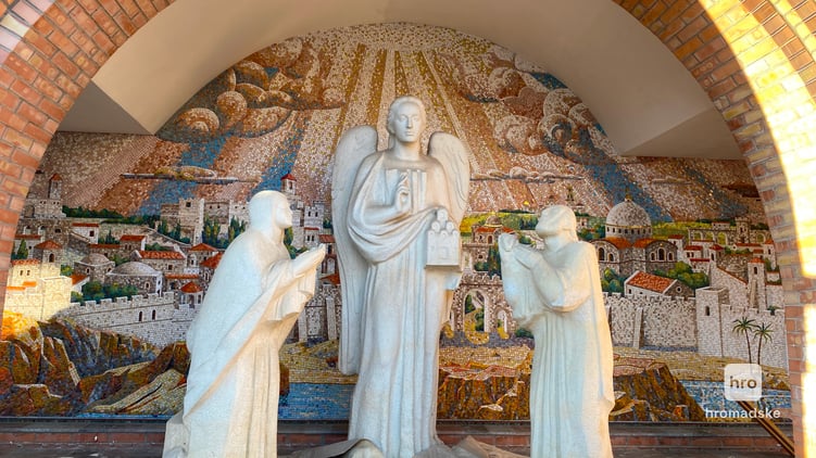 Велику стіна, де зображено місто Єрусалим