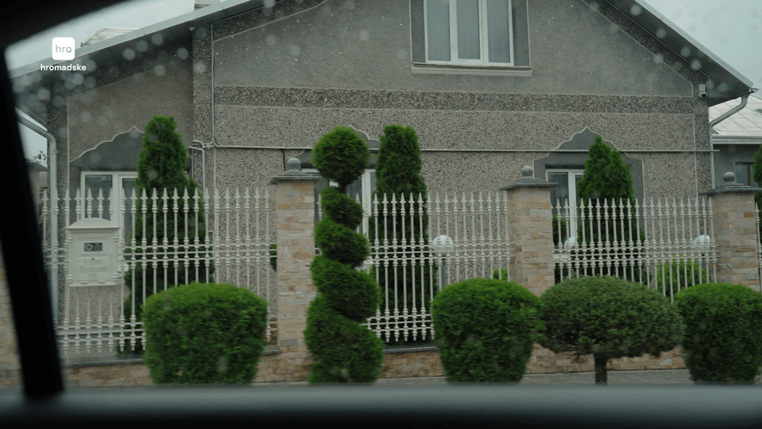 «Крузак» із мільйоном доларів. Як живе родина заступника генпрокурора._11