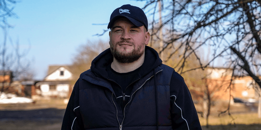 «Хлопці, будемо вибиратися з Криму». Анексія, Маріуполь, полон — доля курсанта-нахімовця, який співав гімн у розпал окупації півострова