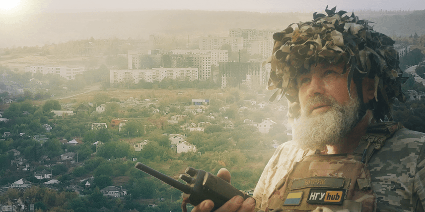 «Зранку ти перевірив будівлю — нікого немає, а по обіді ворог уже там закріпився». Репортаж із Куп’янська, який повторно окуповують росіяни