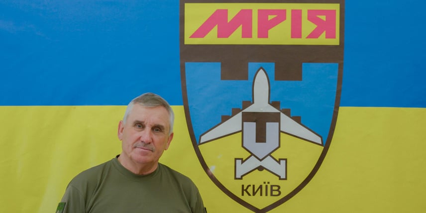 «Оборону неба значною мірою тримають ті, хто робить це безплатно». Інтервʼю із суддею КСУ у відставці, який став командиром добровольчого формування «Мрія»