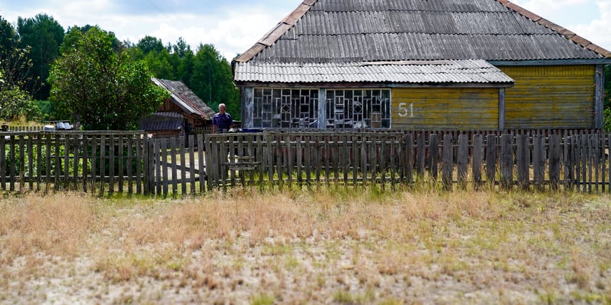 Троє в пущі. Як на кордоні з Білоруссю живе село, якого немає на карті