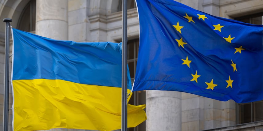«Супервівторок» для України й Молдови: що означає відкриття ще двох кластерів і які наступні кроки