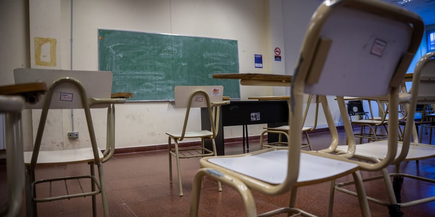 Двері широко відчинені, але охочих нема. Де шукати майбутніх українських інженерів та хіміків?