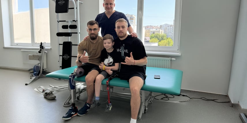 «Прокидаються вранці й падають, бо забувають, що в них немає ніг». Правда і міфи про життя з протезами