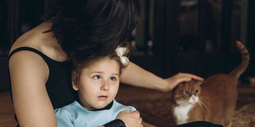 «Сім років без жодного слова». Засновниця «Епіпросвіти» Нія Нікель про рідкісну епілепсію доньки, виборювання ліків та легалізацію медичного канабісу